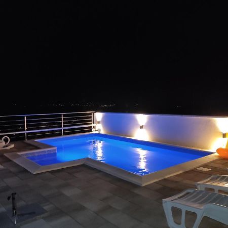 Apartmani Ima ロバニスカ エクステリア 写真