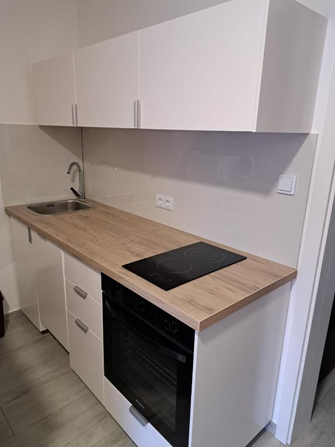 Apartmani Ima ロバニスカ エクステリア 写真
